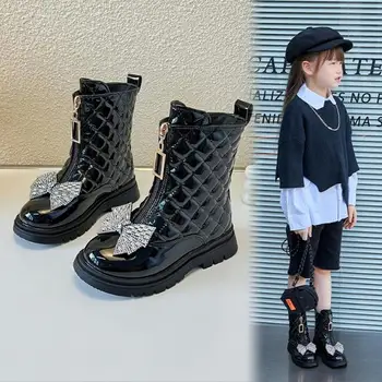 2022 Новая детская обувь для девочек, ботильоны, зимние ботинки в британском стиле с пряжкой, плюшевые хлопковые туфли принцессы на плоской платформе