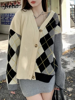 2023 Женская французская мода, Винтажный вязаный свитер в клетку, зимний мягкий свитер абрикосового цвета с V-образным вырезом, женский кардиган однобортный